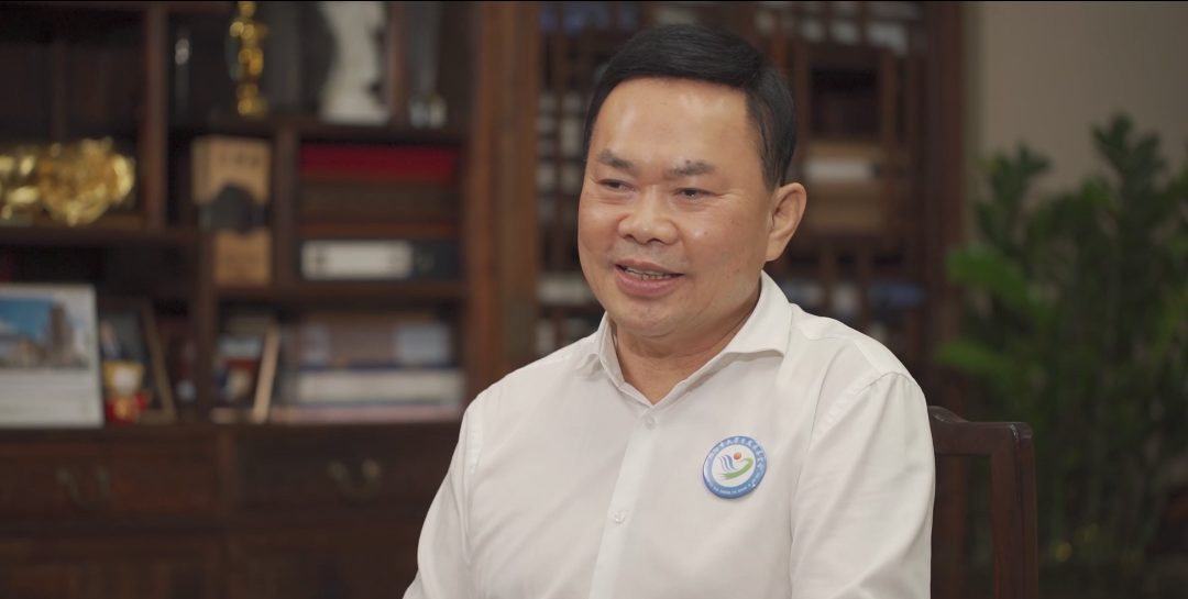 公益的力量丨中裝建設(shè)董事長莊重：慕賢思齊，大山儒商丹心為公益
